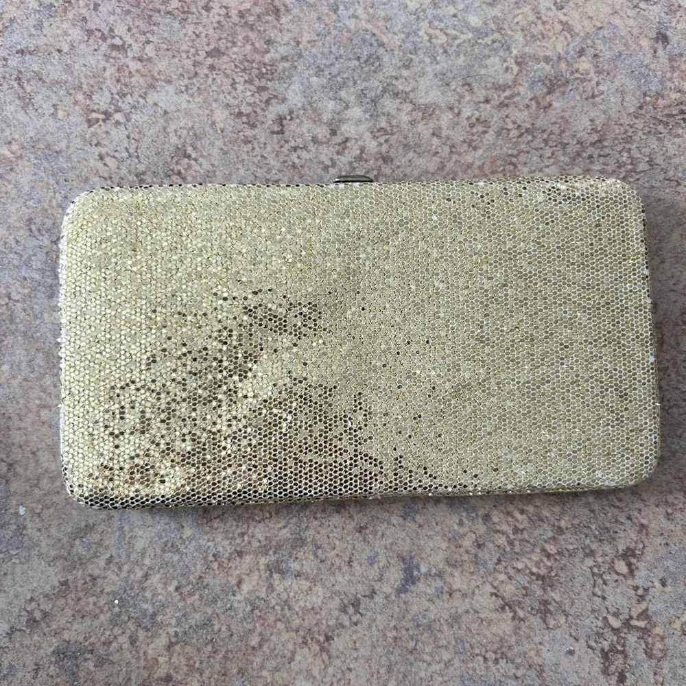 Guess NWT Gold Sparkly Clasp Closure Wallet - Picture 4 of 8